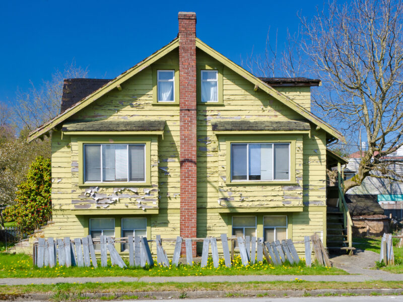 7 Tips for Selling a House in Poor Condition