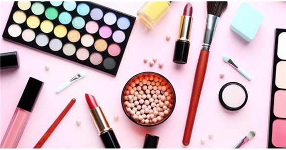 Is It Safe To Order Cosmetics Online?