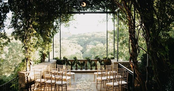 Outdoor Venues Make Your Wedding Day Extra Special