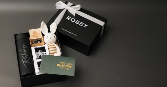 Gift Boxes That Tell Stories: Personalized Touches for Every Occasion